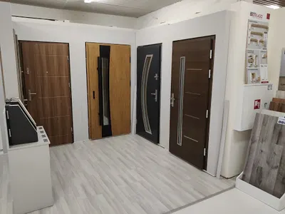 DOM-LUX Okna Drzwi Podłogi Rolety